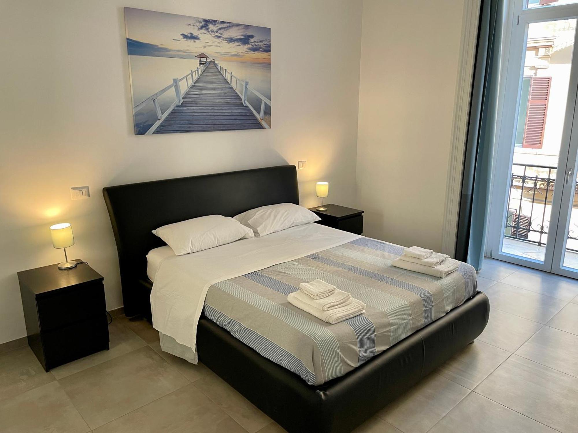 Napoli Centrale Suite Exterior photo